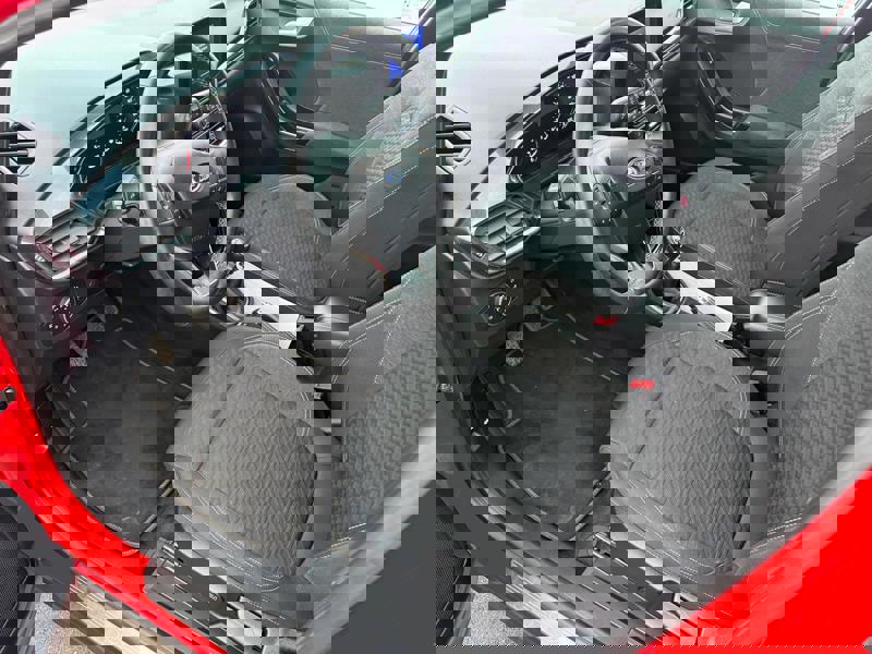 Image Ford PUMA 1.5 120 Titanium Full leds GPS Radar Carplay Sièges chauffants Régul Clim auto  Gtie 1 an 